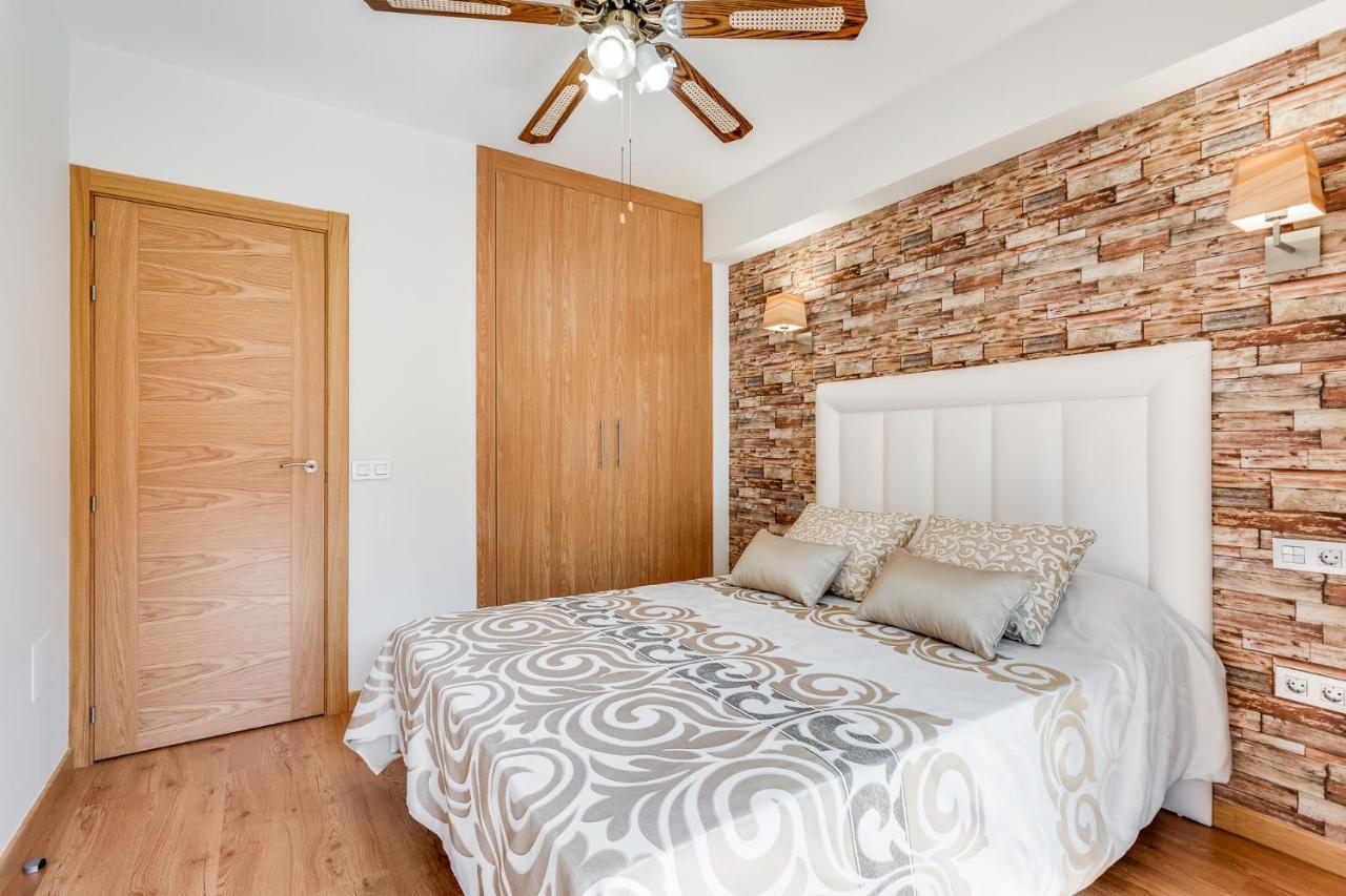 New 1 Bedroom Apartement On The Sea In Marbella. ภายนอก รูปภาพ